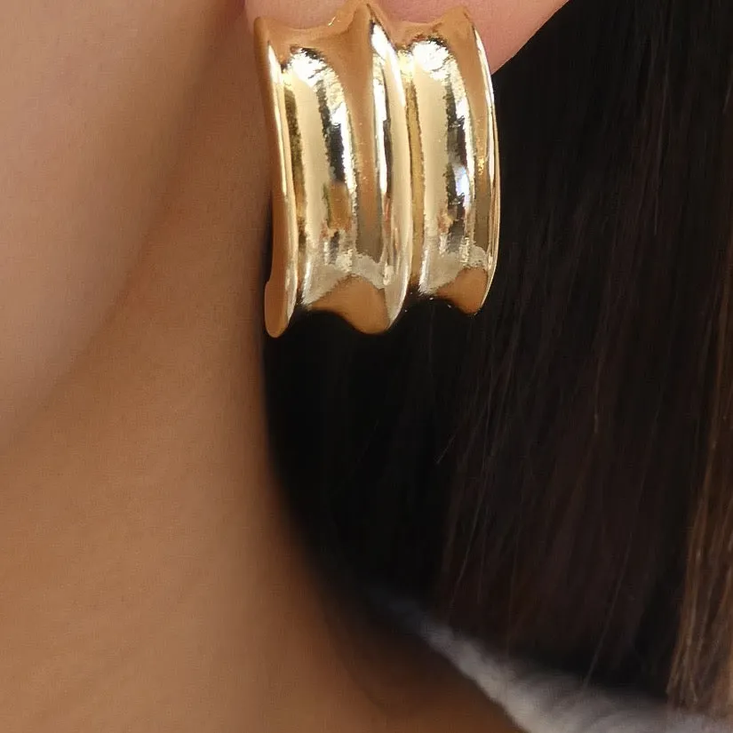 14K Adelina Hoops