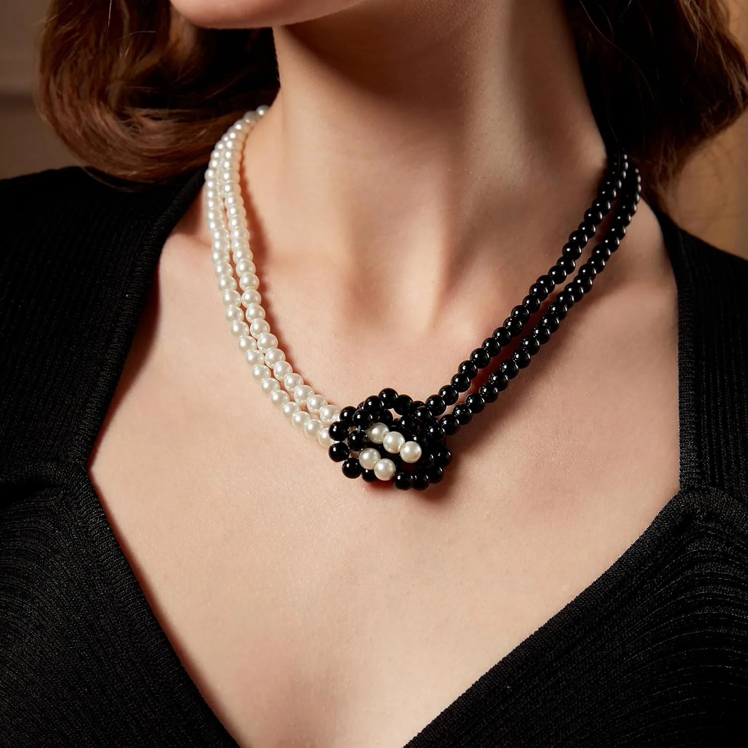 Coucoland Women's Pearl Necklaces for Women - 1920s White Black Faux Pearl Bead Strand Gatsby Necklace Choker