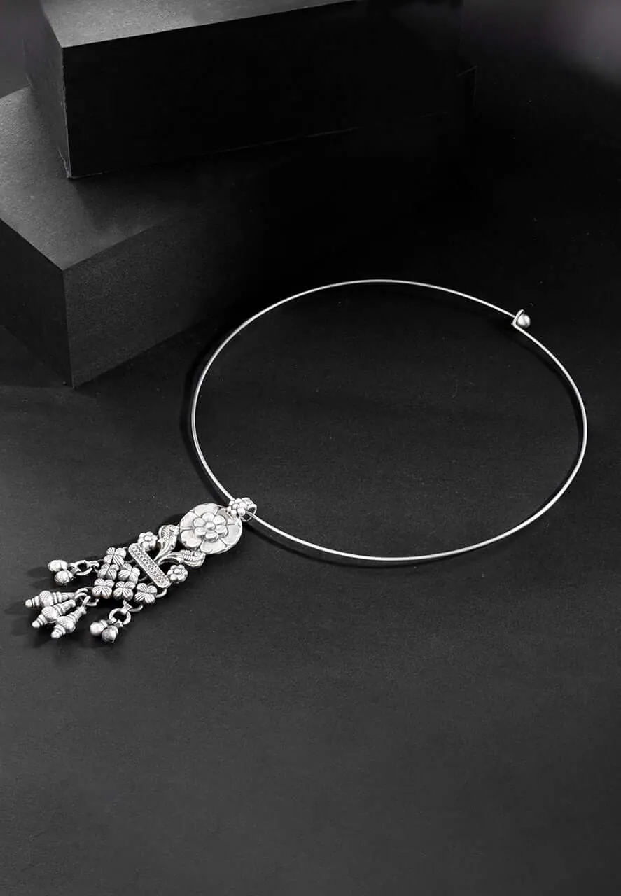 Dual Parrot Floral Details Long Pendant