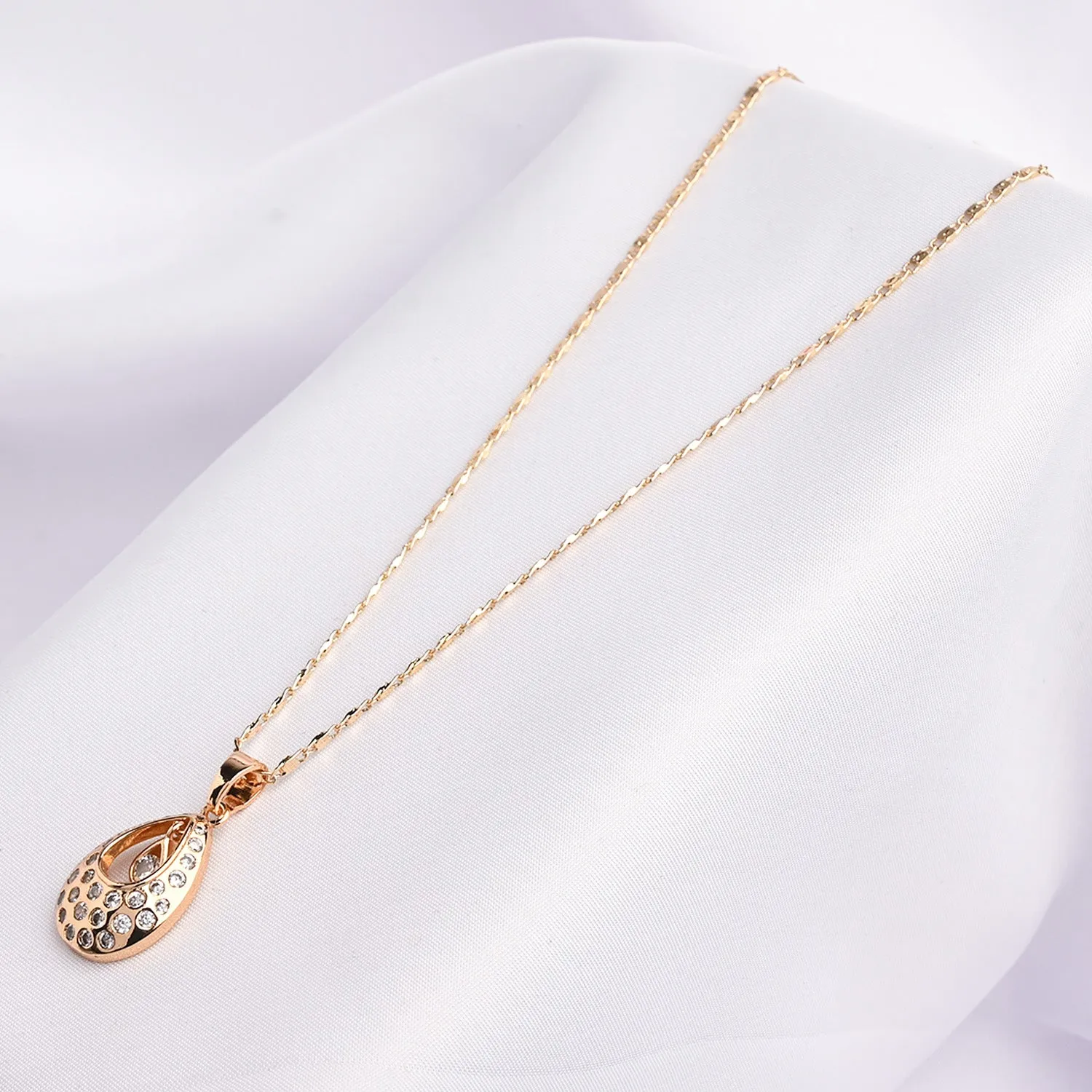 Fancy Chain Locket/Pendant For Girls