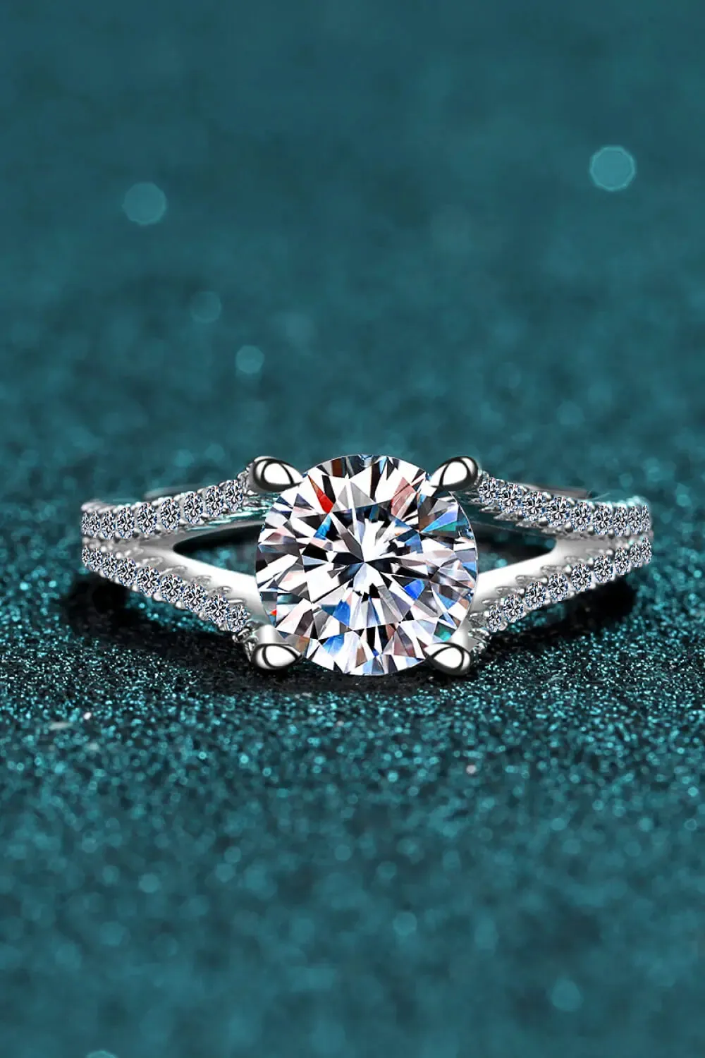 LOVCIA Stylish Moissanite Sterling Silver Ring