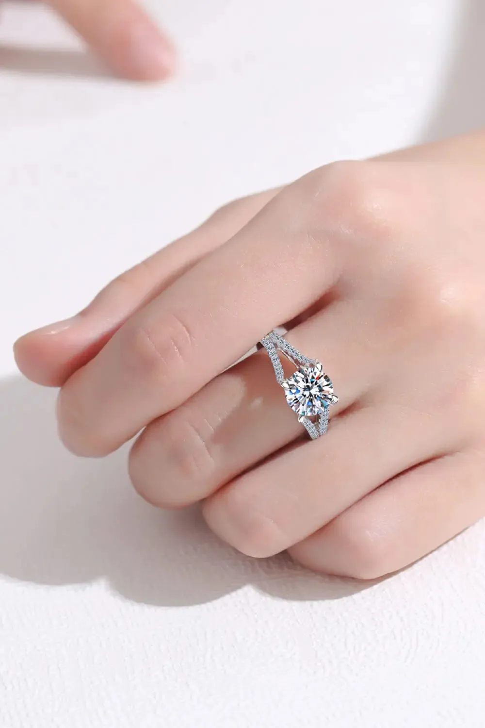 LOVCIA Stylish Moissanite Sterling Silver Ring