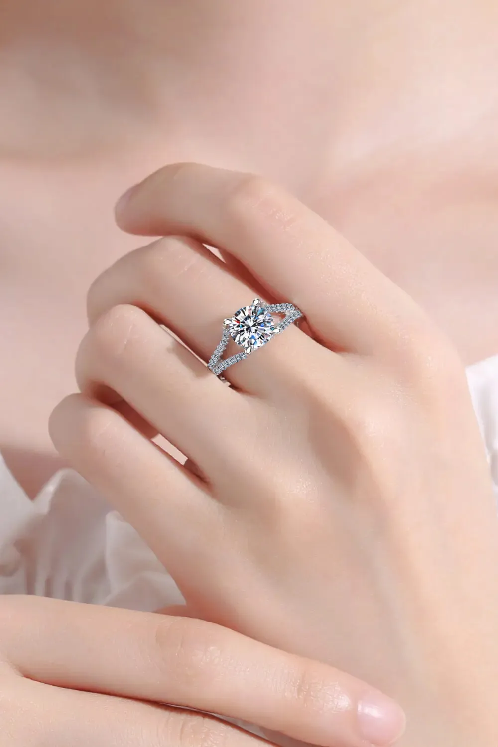 LOVCIA Stylish Moissanite Sterling Silver Ring