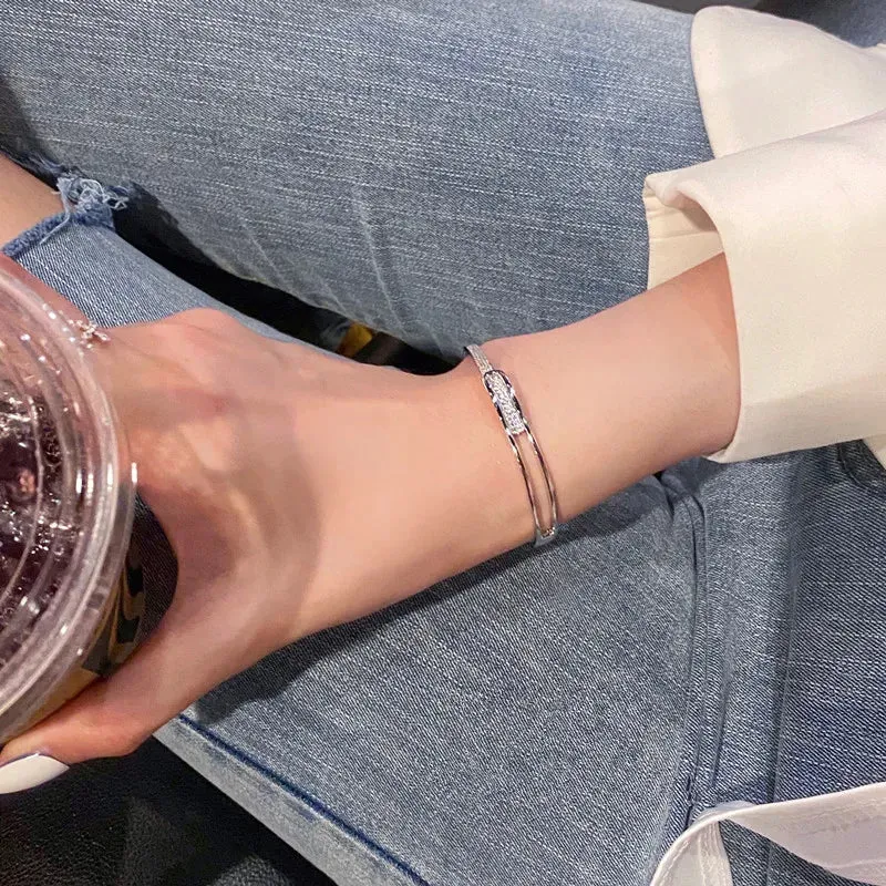 Luxury Crystal 925 Sterling Silver Inline Opening Bracelet Bangle for Women Glamorous Shiny Fashion Jewelry