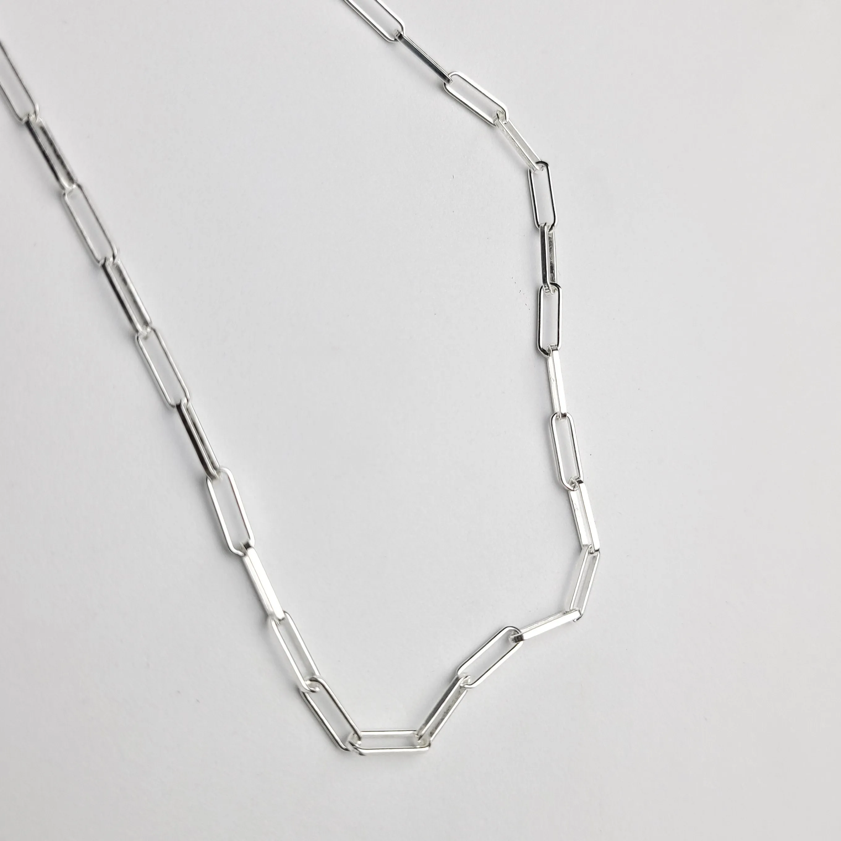 Thin Paper Clip Chain