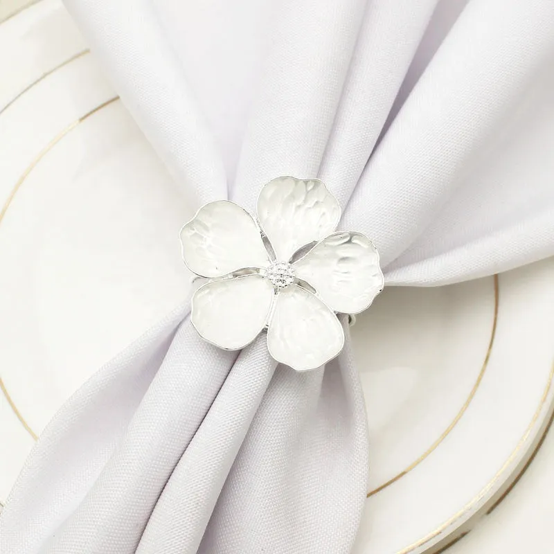 White & Silver Flower Napking Ring (4 ct)