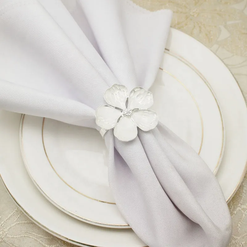White & Silver Flower Napking Ring (4 ct)