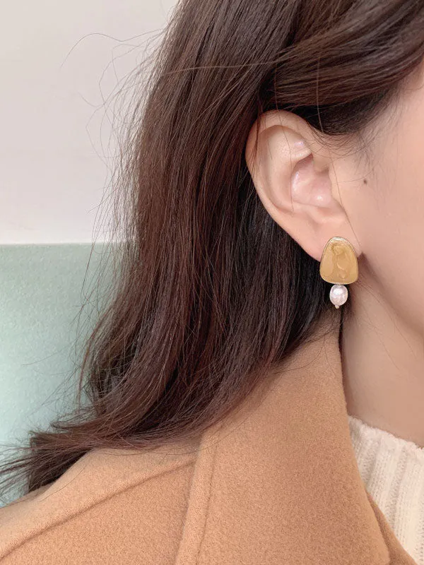 xakxx Simple Asymmetric Pearl Geometry Earrings